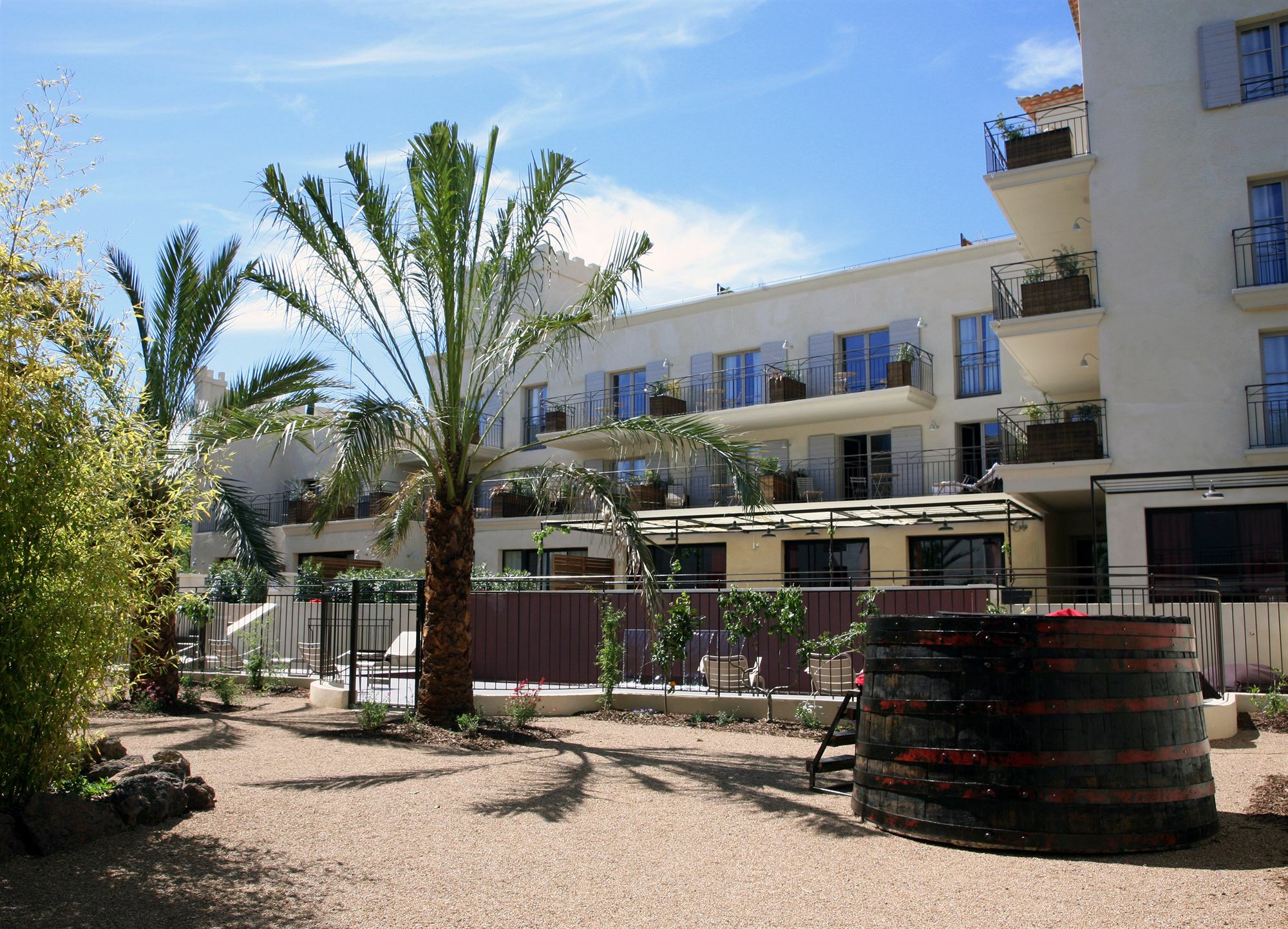 Garrigae Distillerie De Pezenas - Hotellerie & Spa エクステリア 写真